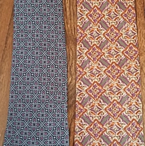 Christian Dior Vintage Bundle Set of 2 All Silk Italian Gray Tan Paisley Necktie - Picture 3 of 10